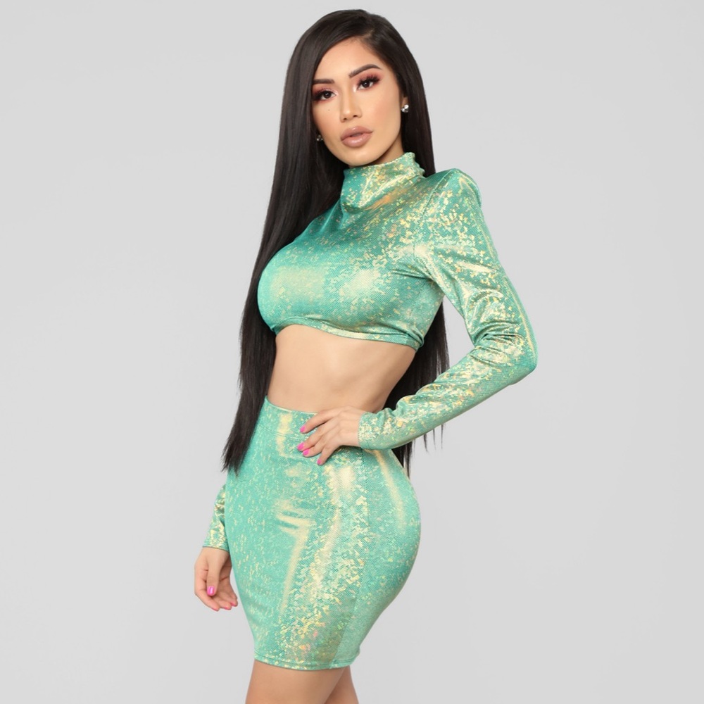 Holographic Skirt & Crop Turtle Neck Set